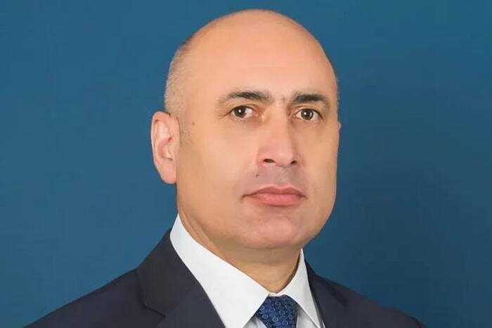 Россия выдворила депутата Азербайджана, оскорбившего Валуева