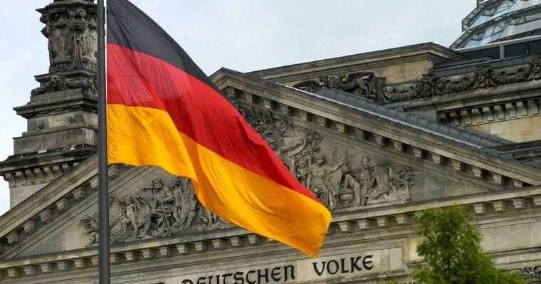 СДПГ призывает остановить наращивание вооружений и возобновить переговоры с Россией