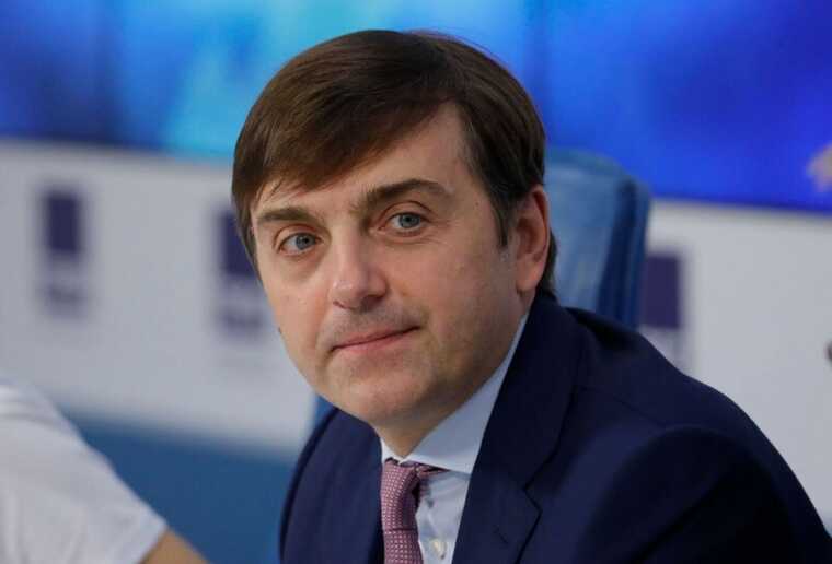 Министр просвещения РФ допустил орфографическую ошибку в поздравлении детского центра «Артек»