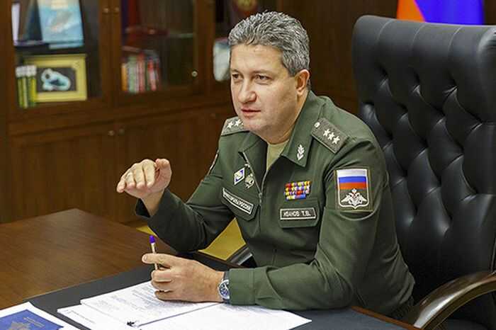 От орденов к искам: банк ПСБ подал на банкротство осуждённого экс-чиновника Иванова