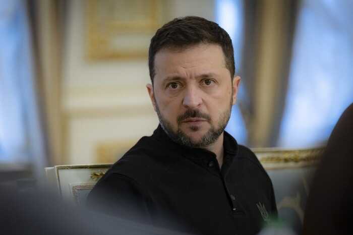 Зеленский объявил о назначении 16 новых украинских послов