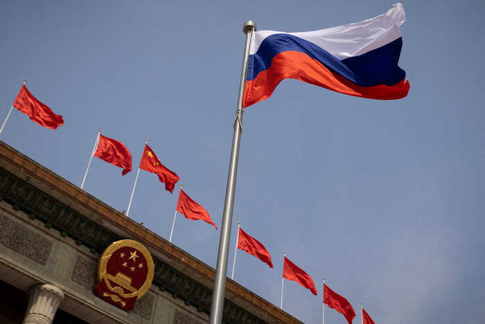 Пекин запускает пробный безвизовый режим для владельцев российских паспортов
