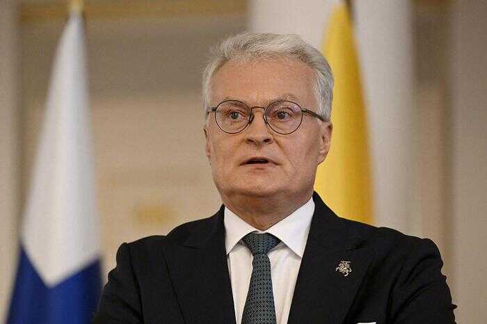 Дрон помешал приземлению самолета Гитанаса Науседы в Вильнюсе