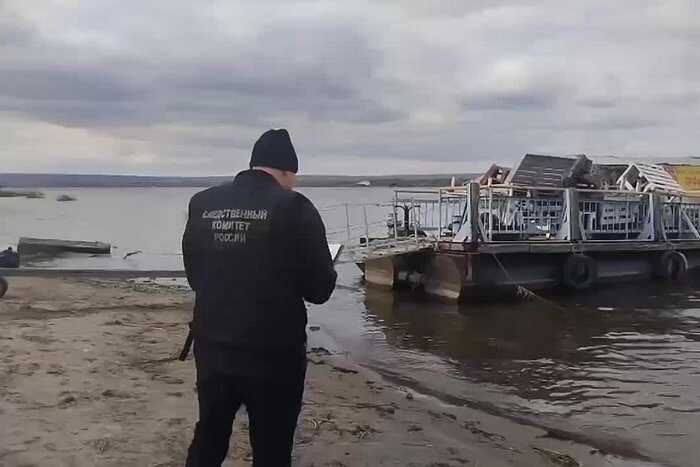 В Самарской области произошло столкновение частного судна с баржей