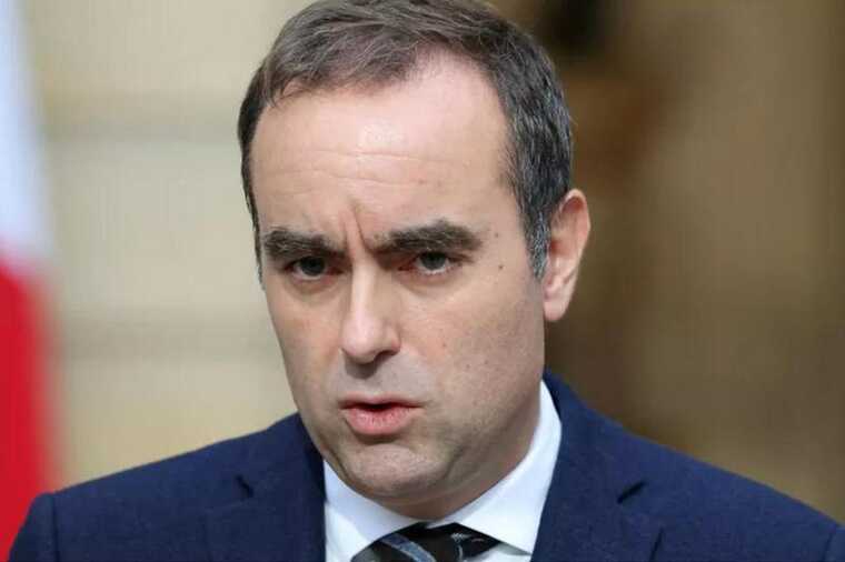 Президент Франции подтвердил отставку Себастьяна Лекорню из-за политического кризиса