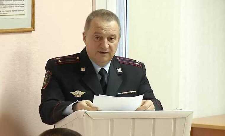 Сотрудник полиции ХМАО арестован за взятку, двое коллег ранены при задержании