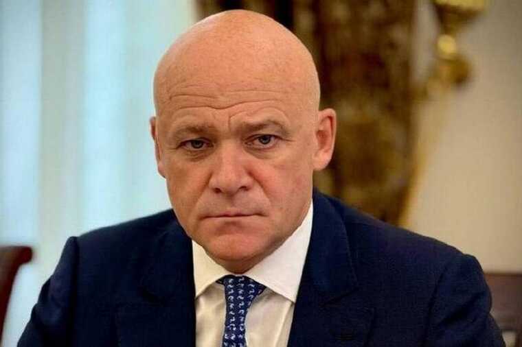 Зеленский подписал указ о лишении гражданства мэра Одессы Геннадия Труханова
