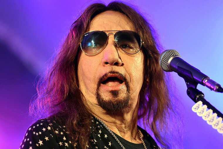 Умер гитарист и один из основателей группы Kiss Эйс Фрейли