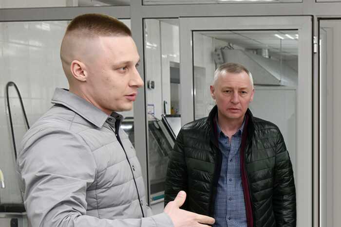 Суд продлил содержание под стражей родственников пострадавшей в Казани, нападавший остаётся на свободе