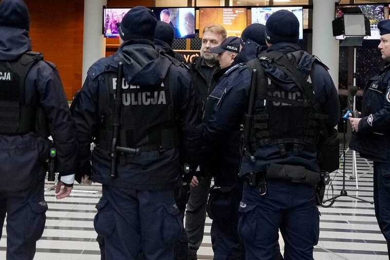 В Польше задержаны восемь человек по подозрению в организации диверсий