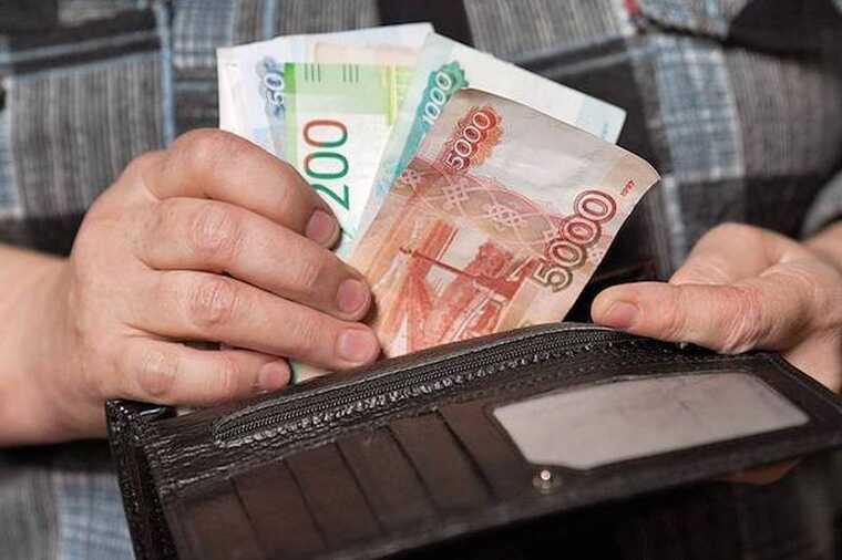 В Ленинградской области мошенники заставили мужчину продать квартиру из-за долгов