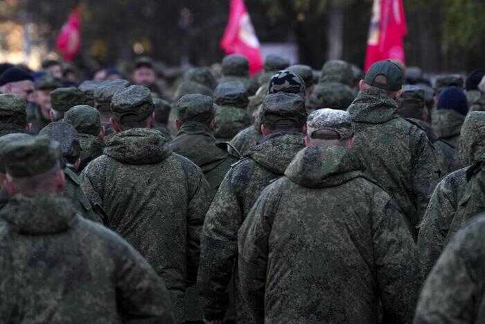 Активисты «Русской общины» устроили показательное задержание дезертира в Пензе