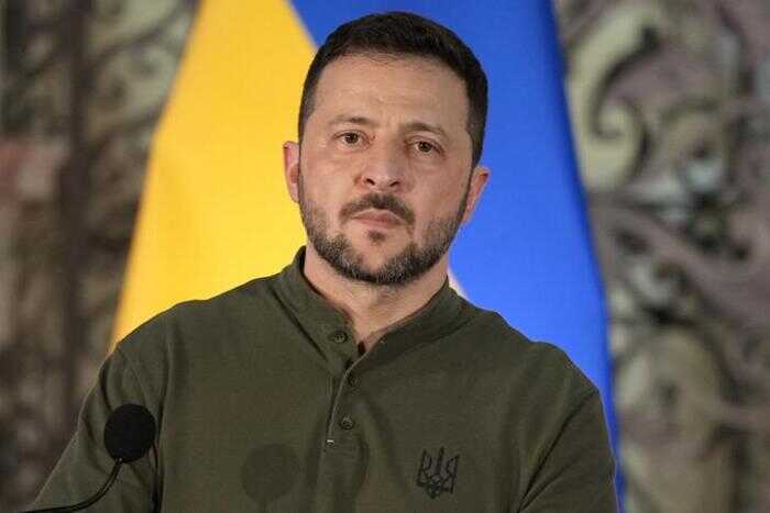 Зеленский: Украина не будет уступать территорию ради перемирия