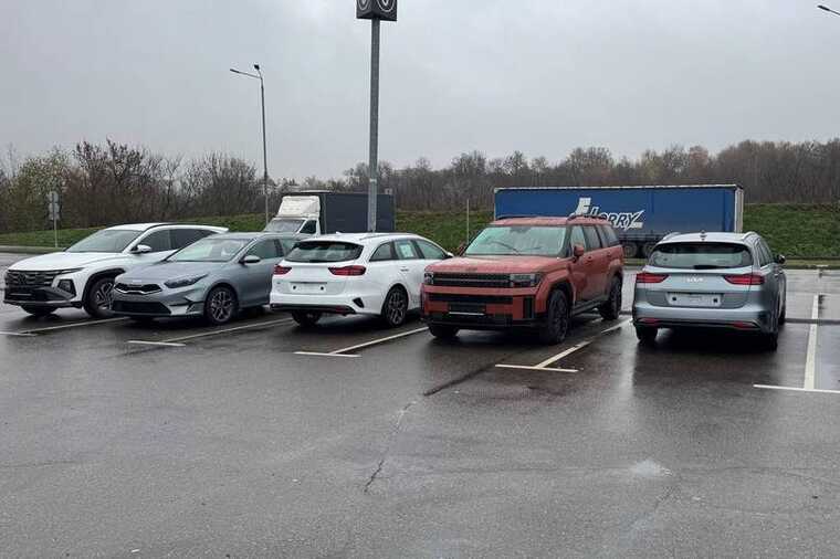 ФТС требует миллионные доплаты за машины казахстанской сборки, ввезённые в Россию