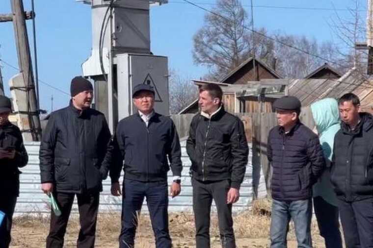 Чиновники Усть-Баргузина превратили парк на Байкале в строительный котлован под МФЦ без документов