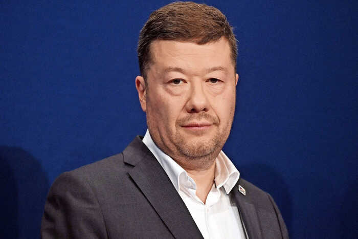 Новый спикер парламента Чехии Томио Окамура распорядился снять флаг Украины