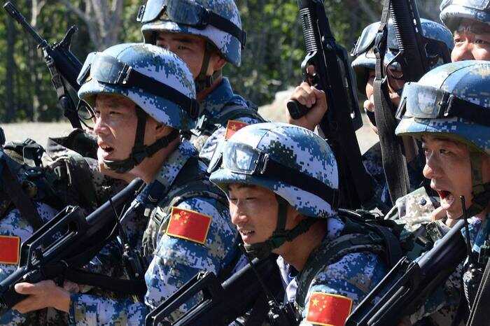 Масштабные чистки в армии Китая вызывают сомнения в боеготовности и стратегических планах