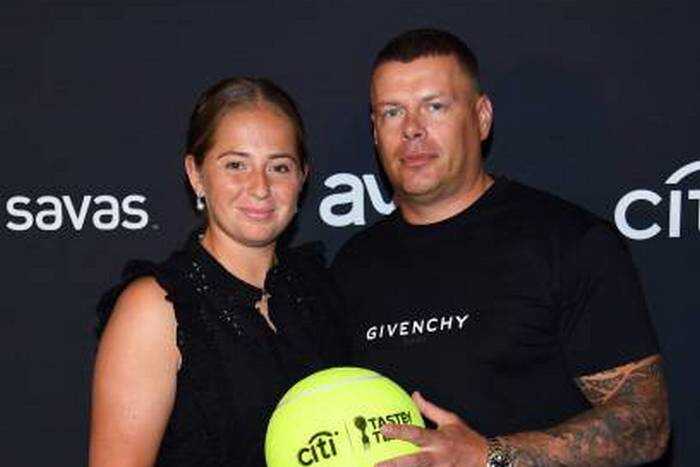 Парад роскоши и пустых компаний: как Кристап Отто тратит время и чужие деньги