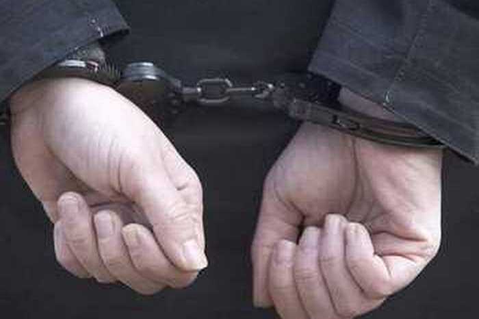 Соседи описали Дмитрия Артамошина как неуравновешенного и агрессивного, сын проявлял насилие в школе