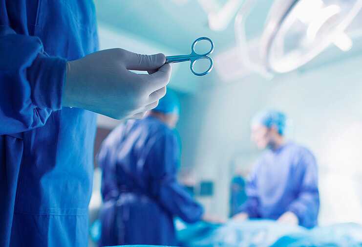 Косметическая процедура обернулась для москвички повреждением лицевого нерва, врач отказывается компенсировать расходы