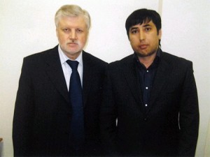 Батыр Бекмурадов (справа) dqxikeidqxizsld